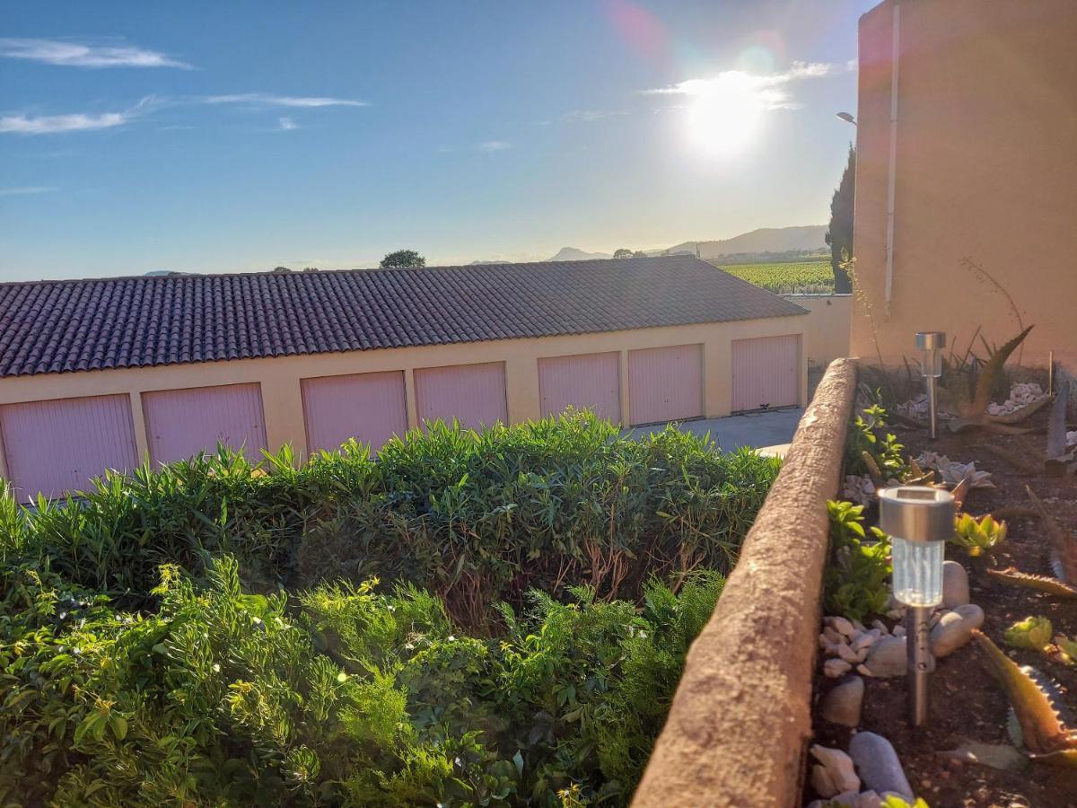 Coquet Studio Avec Belle Terrasse Apartment La Londe-les-Maures ภายนอก รูปภาพ