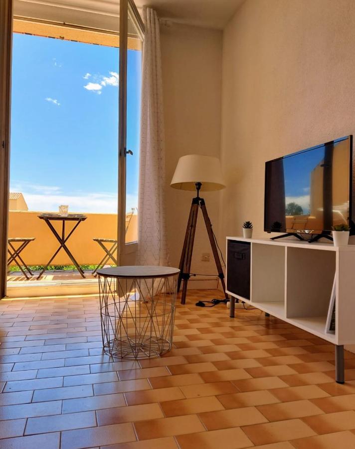Coquet Studio Avec Belle Terrasse Apartment La Londe-les-Maures ภายนอก รูปภาพ