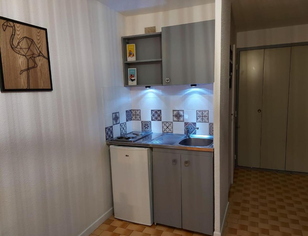 Coquet Studio Avec Belle Terrasse Apartment La Londe-les-Maures ภายนอก รูปภาพ
